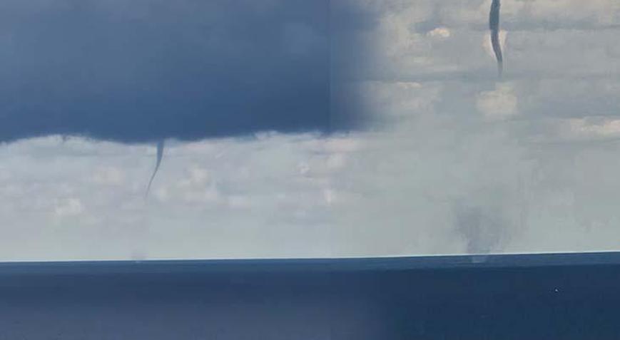 Zonguldak’ta deniz üzerinde 3 hortum oluştu Görenler gözlerine inanamadı