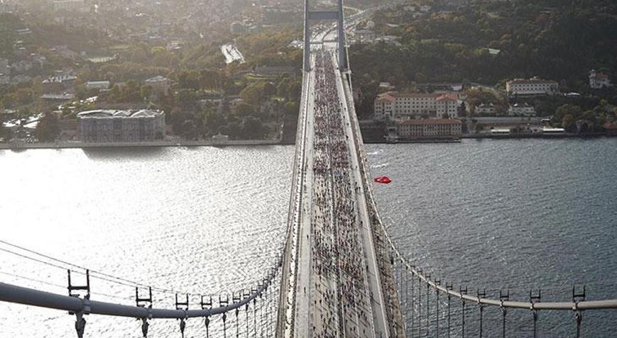 Türkiye İş Bankası 47. İstanbul Maratonu başladı 43 elit atlet katıldı