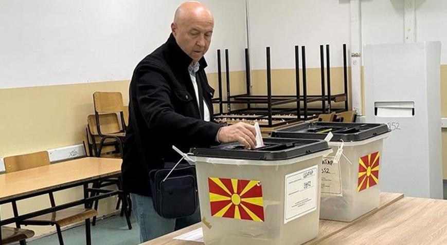Kuzey Makedonyada yerel seçim heyecanı Halk ikinci tur için sandık başında