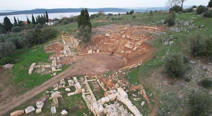 Gölyazı Antik Tiyatrosu gün yüzüne çıkıyor