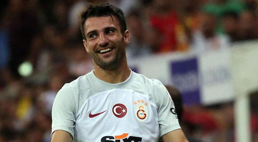 Eski Galatasaraylı Leo Dubois futbolu bıraktığını açıkladı