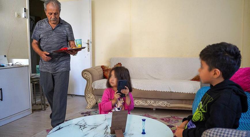 Önce gelini sonra eşi vefat etti Oğlu cezaevine giren dedeye büyük şok: ‘3 torunuma bakıyorum’