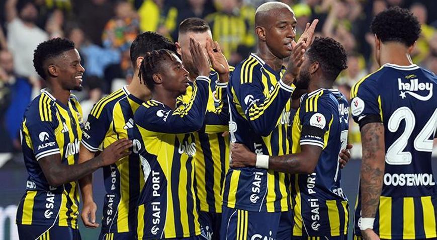 Fenerbahçe, Galatasaray ile puan farkını 1e indirdi