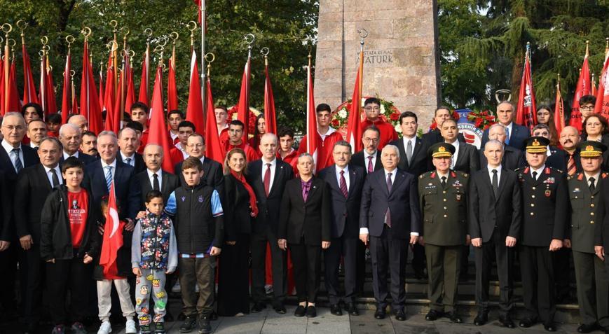 Büyük Önder Atatürk Trabzonda törenle anıldı