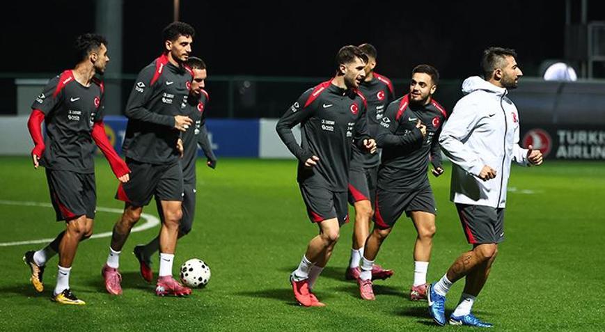 Milli Takım, Bulgaristan ve İspanya maçı antrenmanlarına başladı