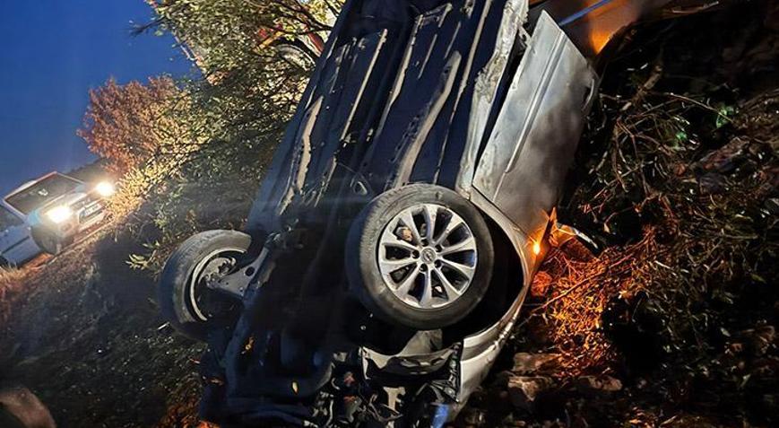 Mardinde otomobil takla attı: 3 yaralı