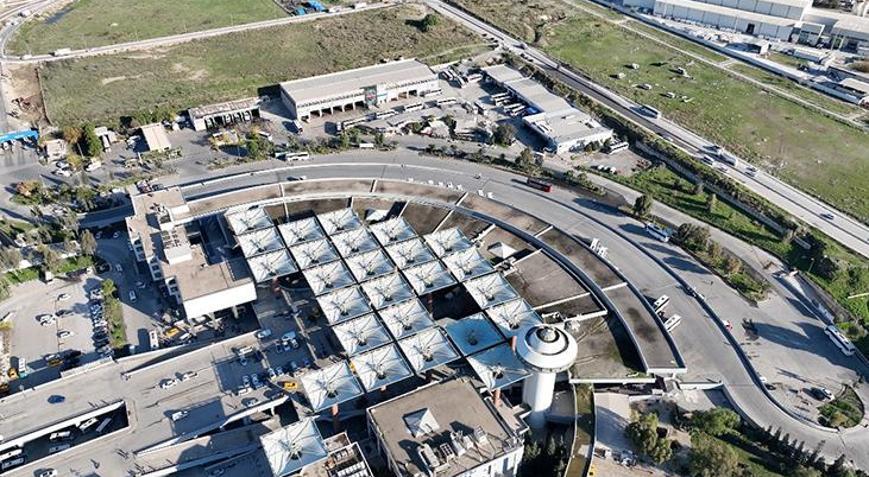 İzmir Büyükşehir Belediyesi otobüs terminalini işleten İZOTAŞa haciz işlemi başlattı