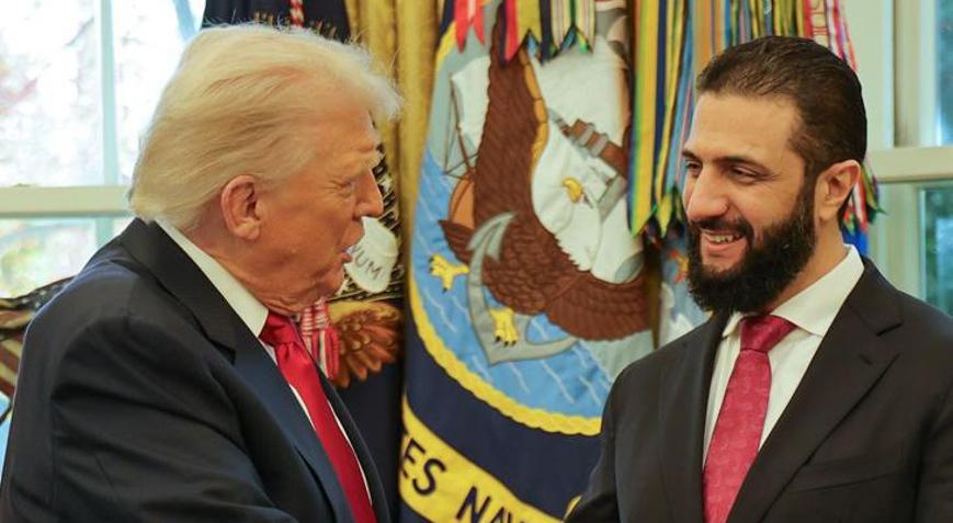 Trump ile Şaranın Oval Ofisteki esprili sohbeti sosyal medyada gündem oldu: Kaç eşin var