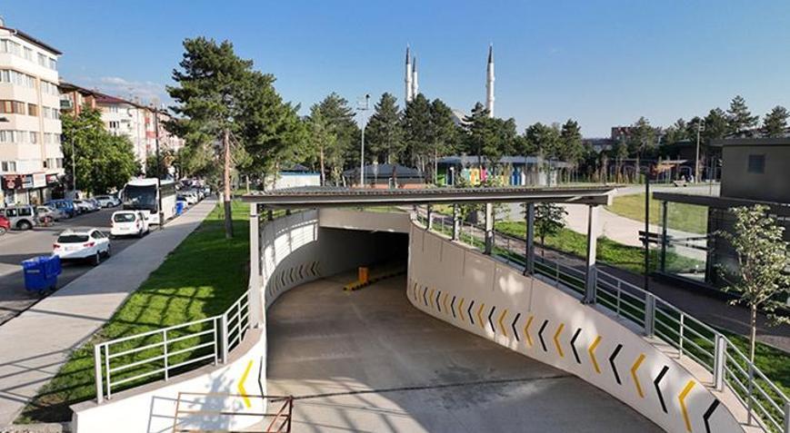 İzmir’de otopark zammı tartışması büyüdü AK Parti’den Büyükşehir’e sert tepki