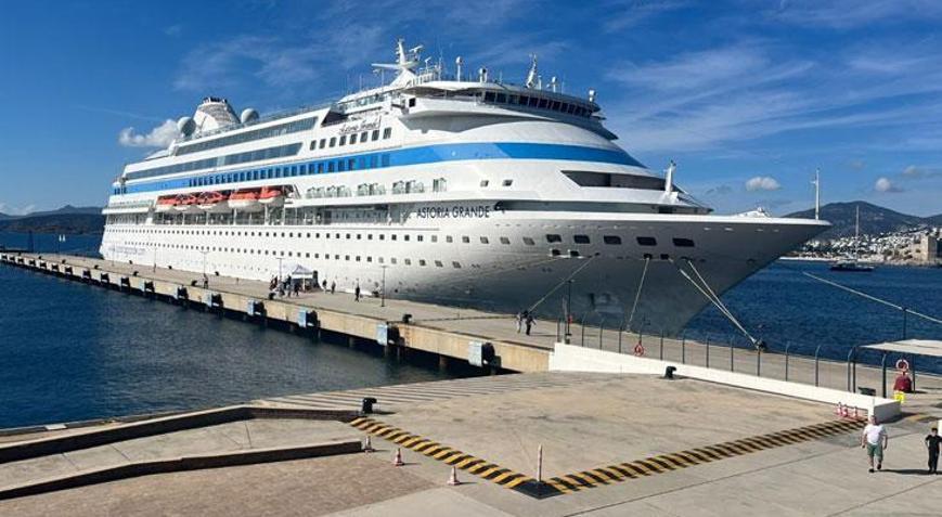 Bodrumda kruvaziyer turizmi rekorla sona erdi