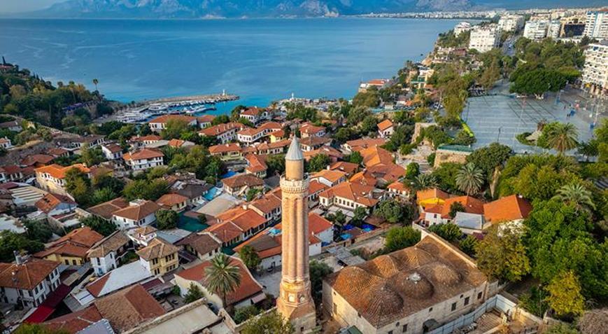 Turistler akın akın geliyor İşte Antalyada gezilecek yerler