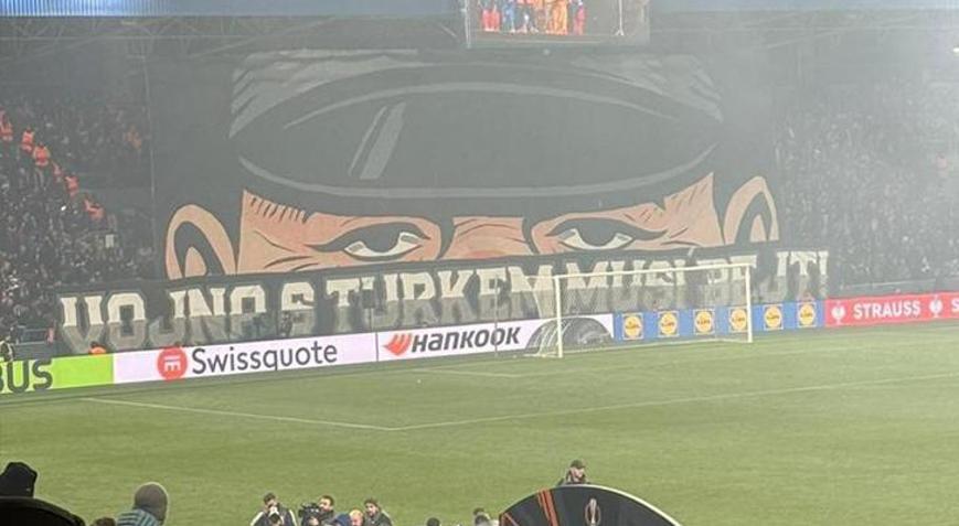 Viktoria Plzen-Fenerbahçe maçındaki skandal pankarta UEFAdan ceza