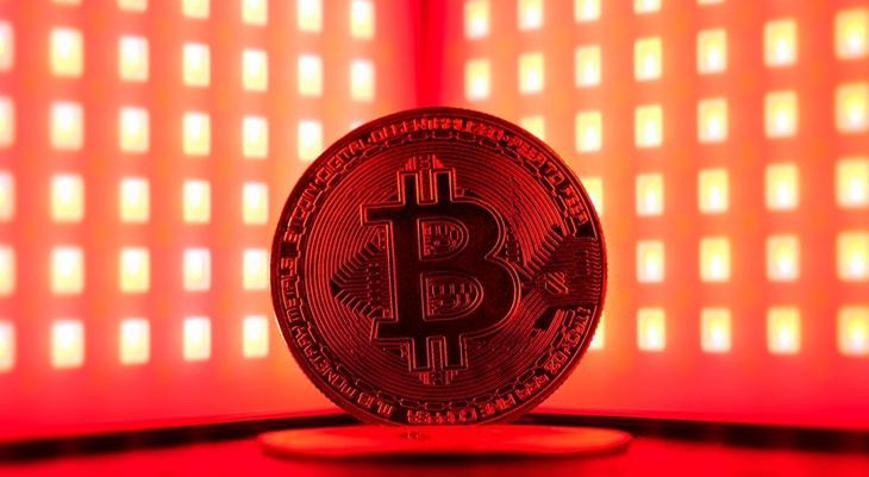 Bitcoin mayıstan beri en düşük seviyesinde