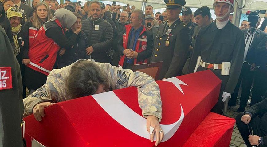 Şehit Astsubay Başçavuş Akın Karakuşun cenazesi memleketi Sakaryada