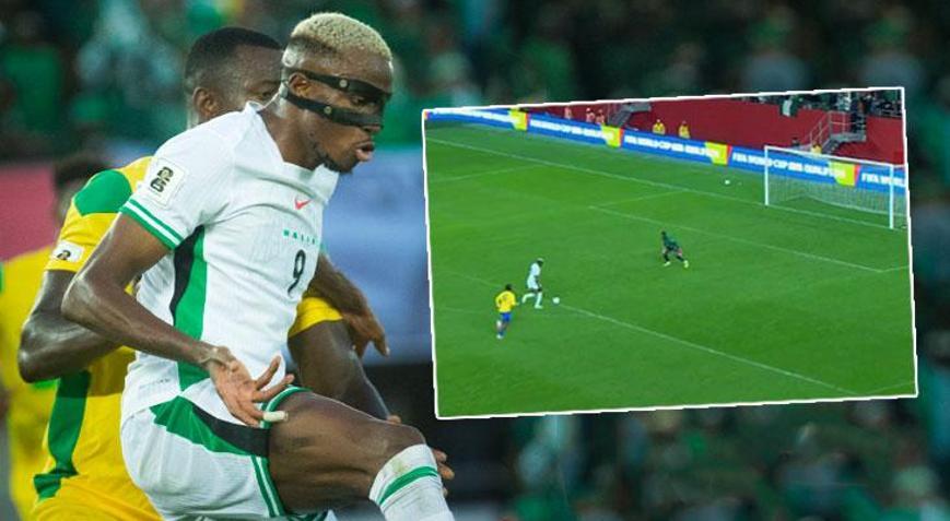 Nijeryada Osimhen özür diledi, uzatmada sözünü tuttu