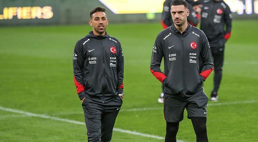 Bulgaristan maçı öncesi Milli Takımdan saha yürüyüşü