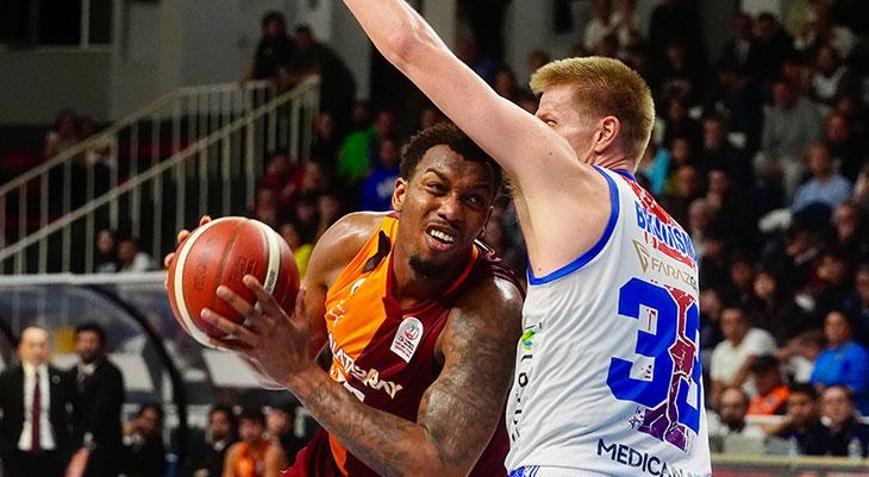 Galatasaray, Büyükçekmece deplasmanında galip