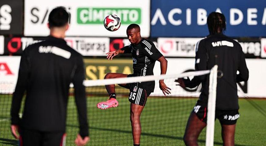 Beşiktaş, milli arada antrenmanlara devam etti