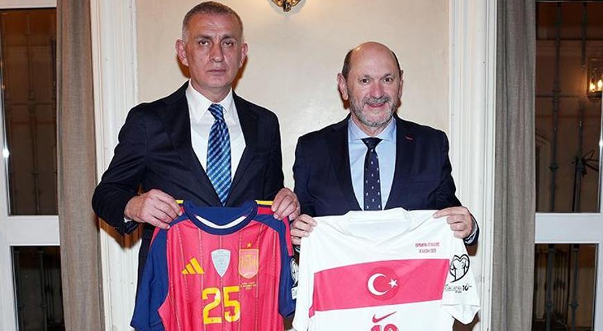 İspanya - Türkiye karşılaşması için maç yemeği düzenlendi