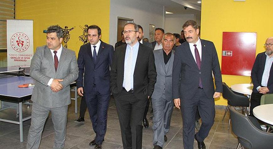 Gençlerimiz için yapılan her yatırım geleceğimize yapılan yatırımdır