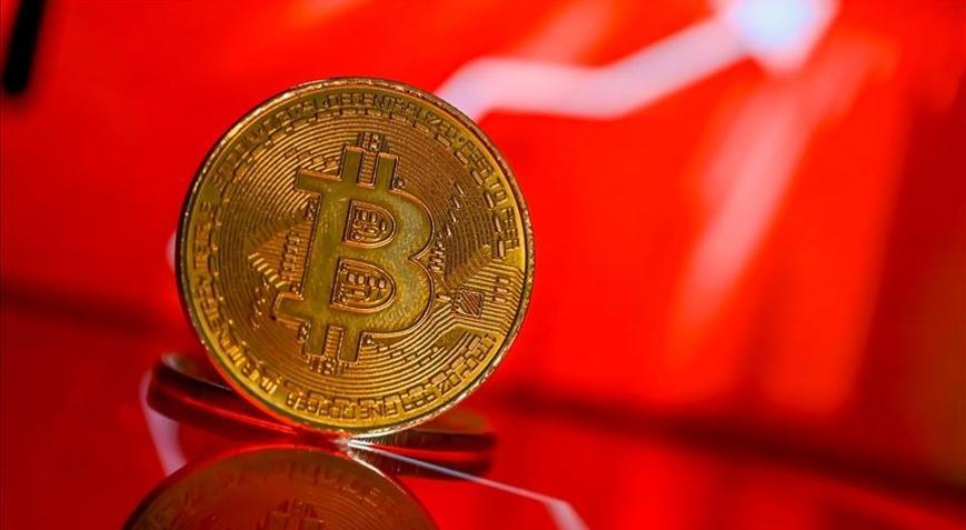 Bitcoin elde ettiği kazançları sildi