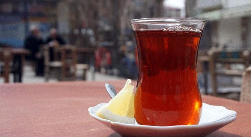 Ticaret Bakanlığı affetmedi Çayın yanına verilen limona alınan ücrete ceza