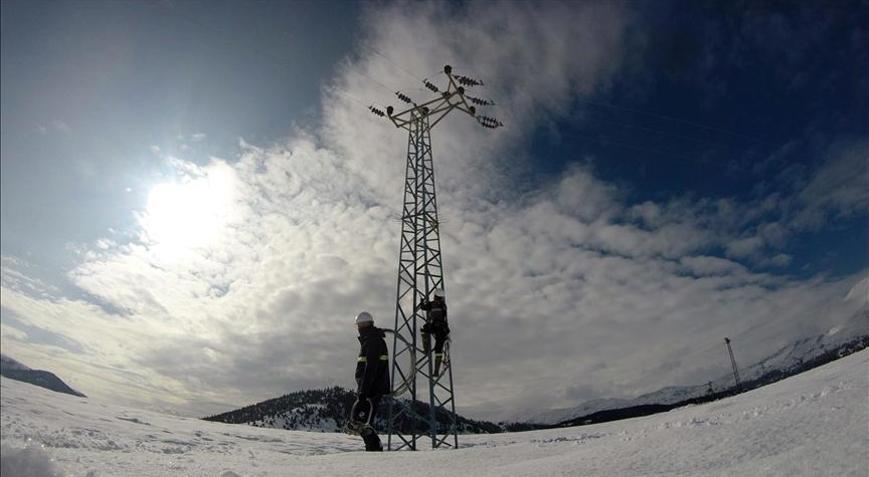 Elektrik iletim hatlarında kış hazırlıkları hızlandı