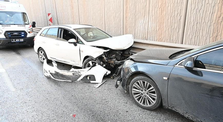 Kırıkkalede zincirleme kaza: 4 yaralı