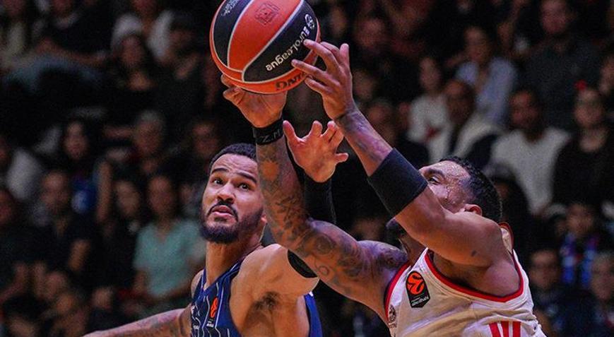 EuroLeaguede Anadolu Efes, Barcelonayı son nefeste devirdi