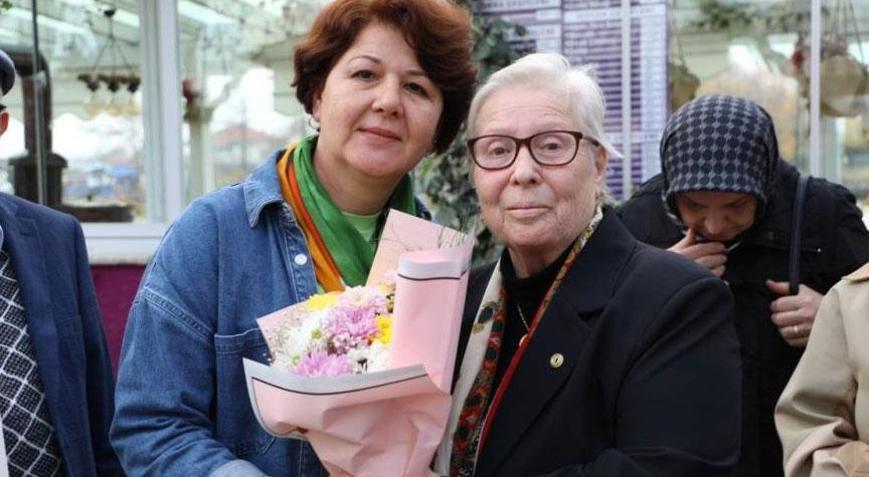 Yarım asır sonra öğretmen ve öğrencileri ilk kez buluştu ‘Çok mutlu oldum’