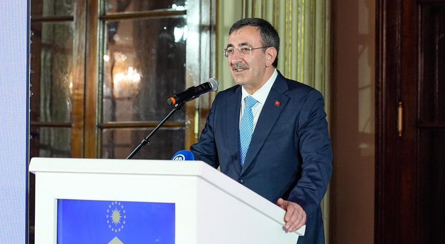 Cumhurbaşkanı Yardımcısı Yılmaz, Milli Sarayların Yüzyılı Sempozyumu kapanış programına katıldı