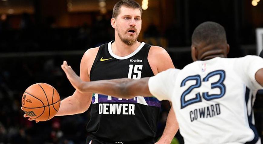 Denver Nuggetsta Nikola Jokicten triple-double