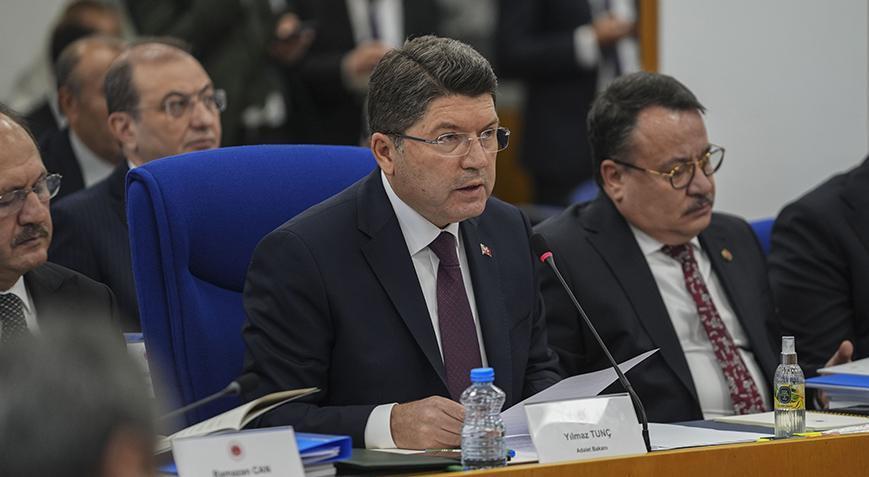Adalet Bakanı Tunç yeni anayasa için Meclisi işaret etti: Uzlaşma olmadan mümkün değil