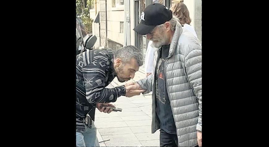El öpme uyarısı