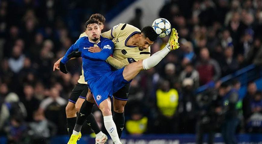 Şampiyonlar Liginde Barcelona darmadağın Benficada Mourinhodan ilk galibiyet