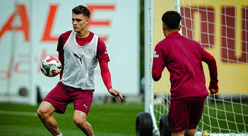 Galatasarayda Fenerbahçe hazırlığı İdmanda çift kale maç