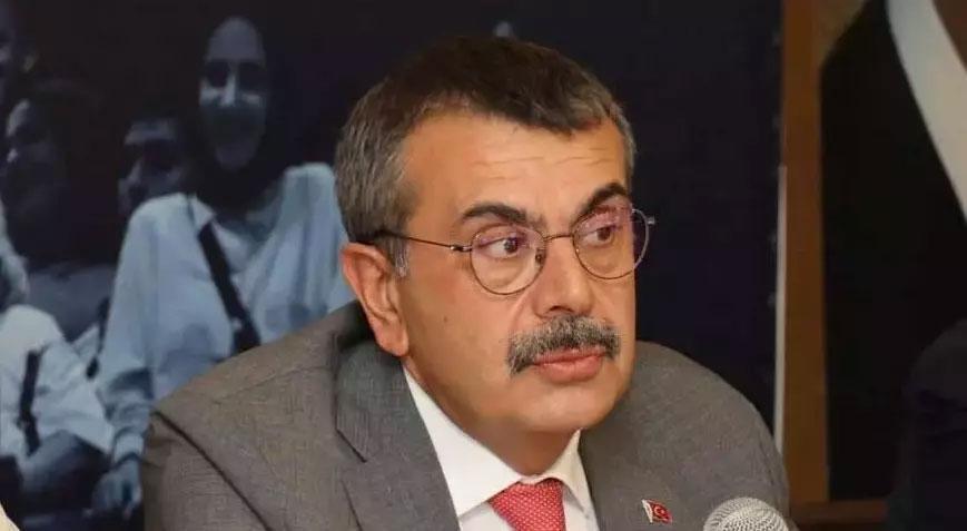 Okullarda ara tatil kalkacak mı Bakan Tekin canlı yayında açıkladı