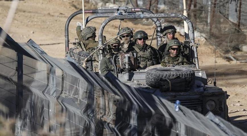 İsrail bir kez daha Suriyeyi hedef aldı Kuneytraya topçu ateşi