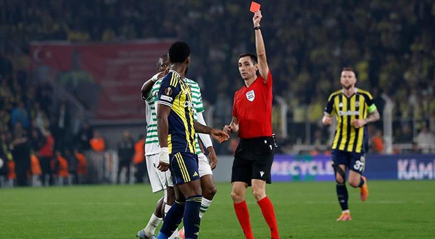 Fenerbahçede kırmızı kartın perde arkası ortaya çıktı İşte Jhon Duranın çılgına dönme nedeni