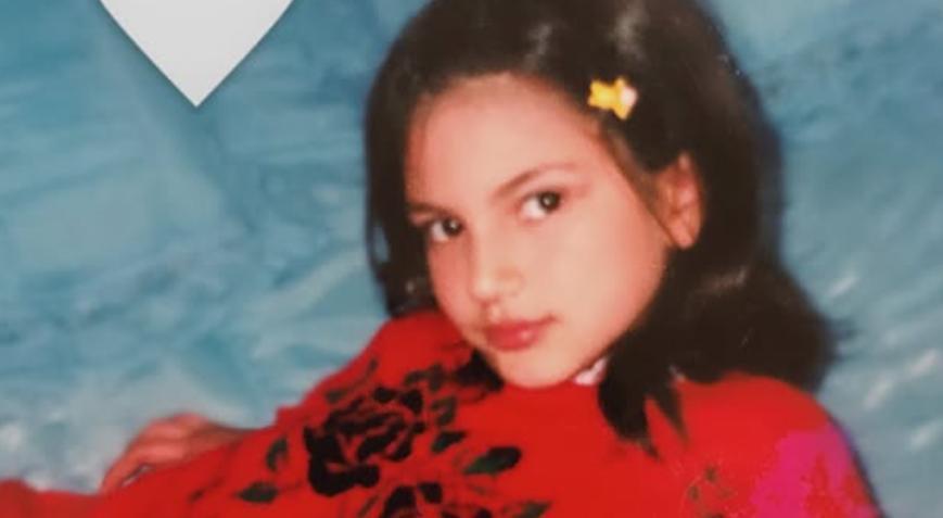 Fotoğraftaki ünlüyü tanıdınız mı Sürpriz paylaşım