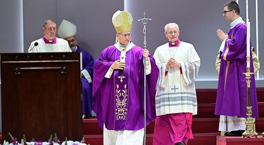 Papa 14. Leo İstanbulda ayin yönetti, barış mesajı verdi