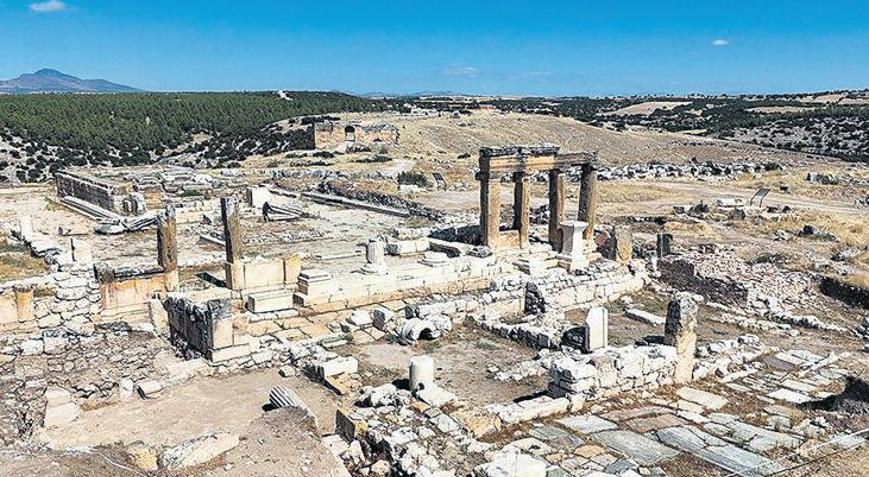 Blaundos’ta stadyum yükseliyor