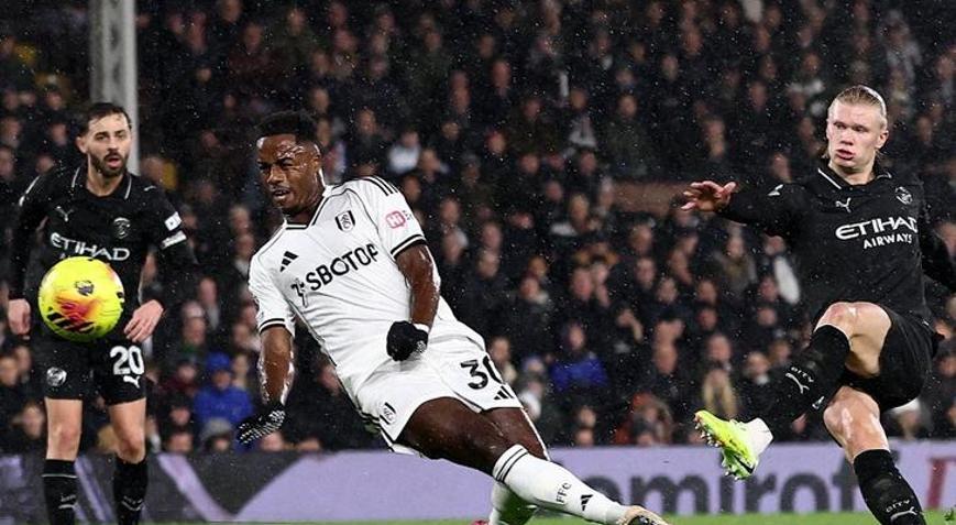 Premier Ligde tarihi gece Fulham-Manchester City maçında tam 9 gol