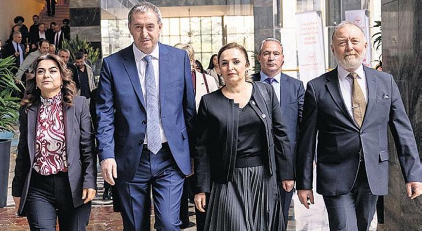 DEM heyetinden Öcalan’a 10. ziyaret