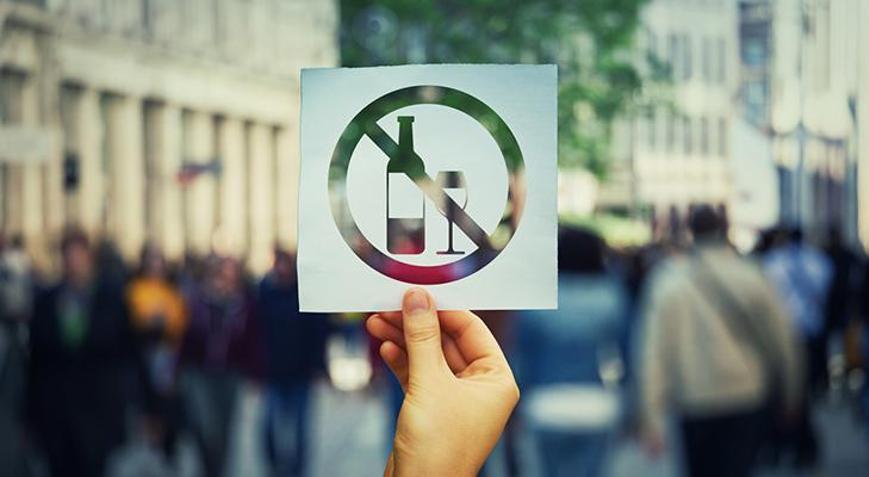 53 yıldır yürürlükteydi Alkol satış yasağı kaldırıldı: 180 günlük deneme süresi olacak