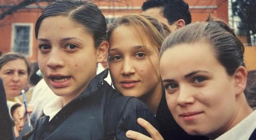 Resimdeki ünlüyü tanıdınız mı Hey gidi... diyerek paylaştı