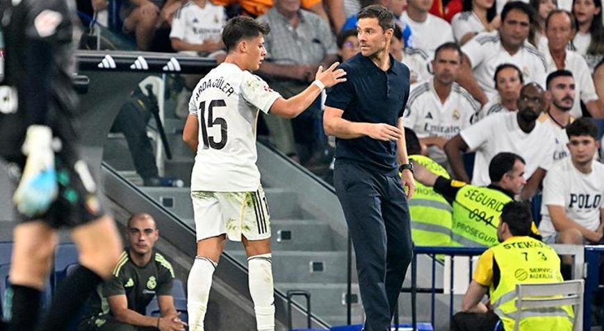 Real Madridde Xabi Alonsodan Arda Gülere mesaj Söylenen hiçbir şeye inanma