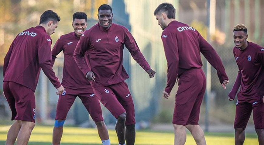 Trabzonspor, Göztepe deplasmanının antrenmanlarına başladı