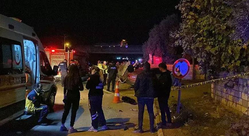 Osmaniye’de zincirleme trafik kazası 3 araç birbirine girdi Ölü ve yaralılar var