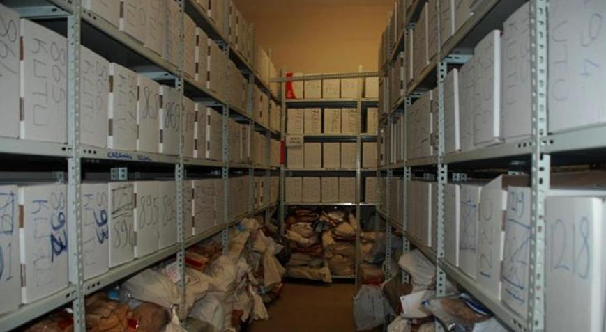 Altından sonra silah skandalı